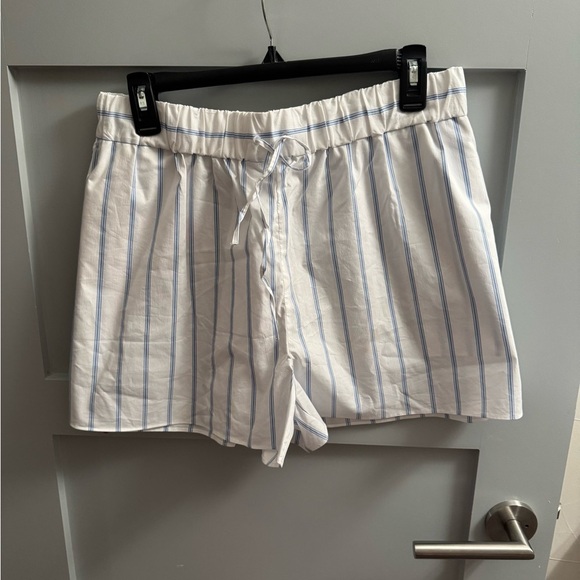 NWT CINQ A SEPT Sammy Stripe Jacques Short - White/Oxford Blue - M - Picture 2 of 11